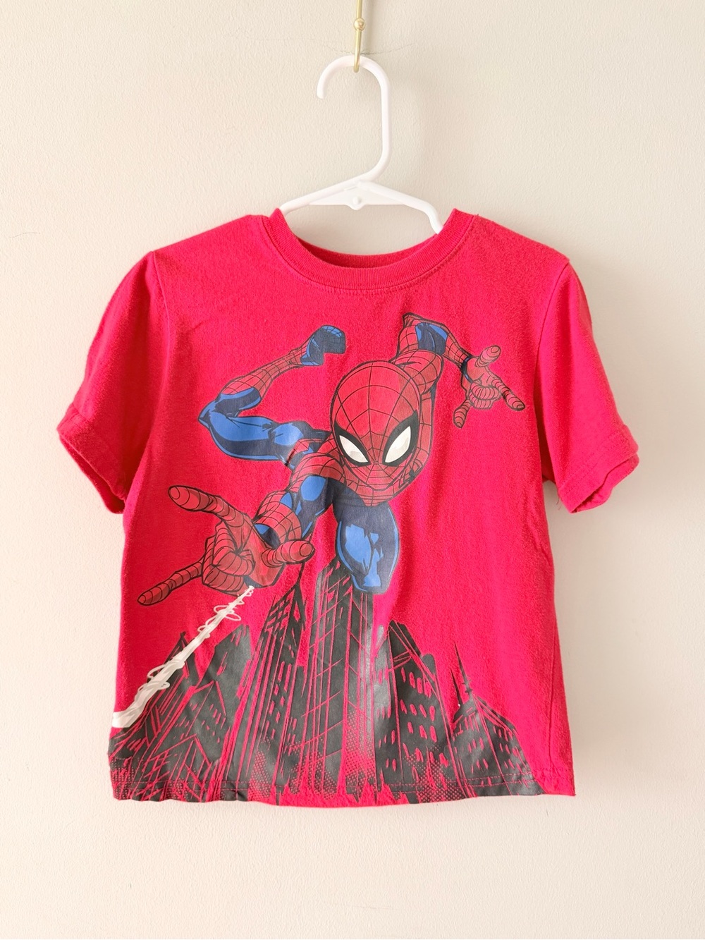 🕷️🕸️ Boys Size 6 SPIDER-MAN Boys LARGE Graphic T-Shirt